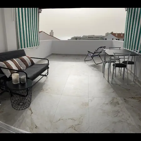 New Beautiful Apartment!beaches Nearby!ocean View! Lägenhet